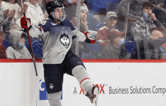 Hockey Player Uconn Huskies